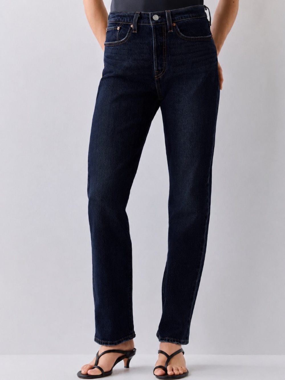 NWT Levis Wedgie Straight jeans, Size 28, inseam 30”